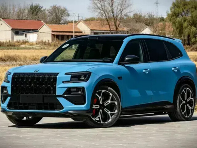 Zeekr 8X — новый кроссовер с тремя электромоторами и мощностью 1380 л. с.