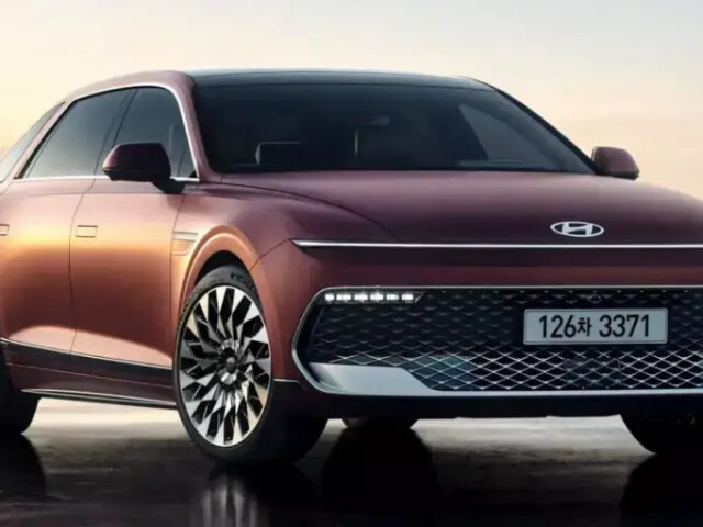 Hyundai представил обновлённый премиальный седан с огромным экраном