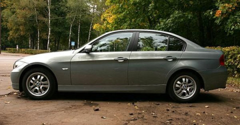 BMW 320i