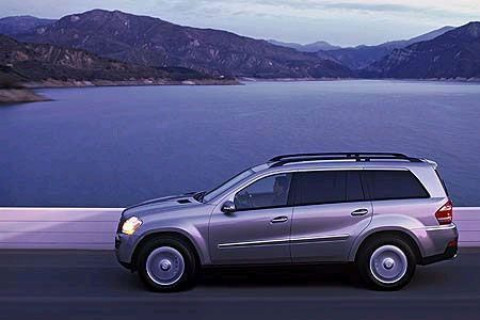 Mercedes-Benz GL дебютирует в Детройте