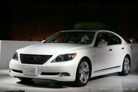 Lexus LS