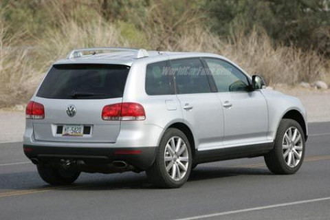 Небольшой фейслифтинг VW Touareg