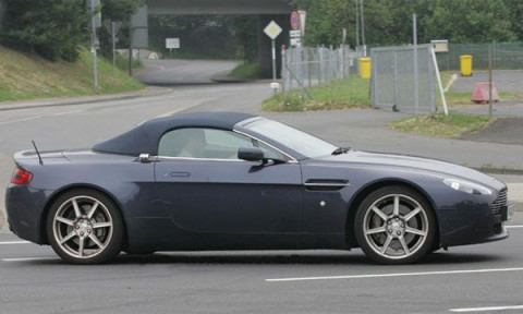 Aston Martin V8 Roadster