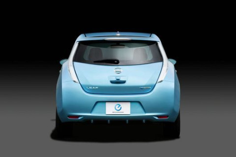 Nissan  Leaf