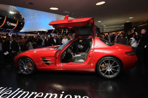 Mercedes-Benz SLS AMG