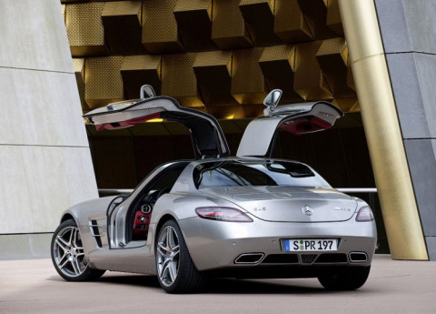 Mercedes-Benz SLS AMG