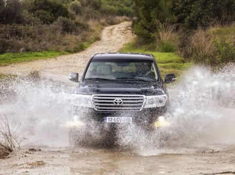 Toyota Land Cruiser 200