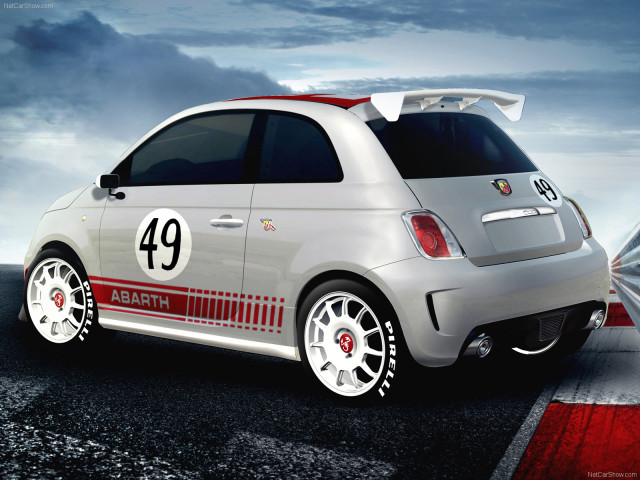 Abarth Fiat 500 Assetto Corse фото