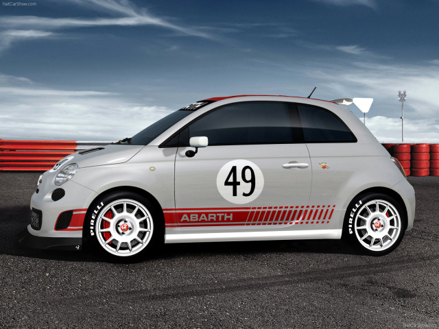 Abarth Fiat 500 Assetto Corse фото