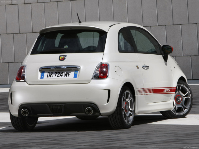 Abarth Fiat 500 фото