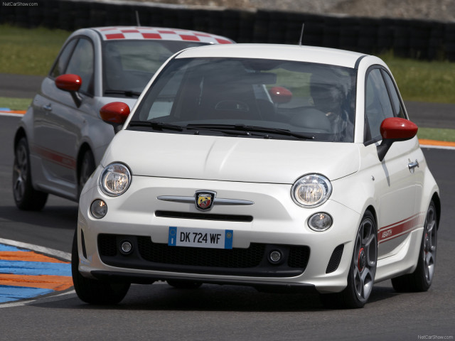 Abarth Fiat 500 фото