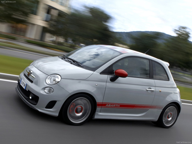 Abarth Fiat 500 фото