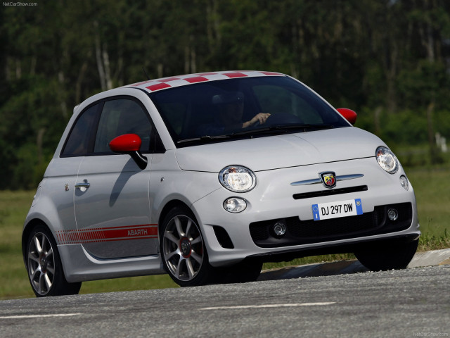 Abarth Fiat 500 фото