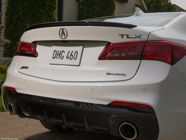 Acura TLX фото