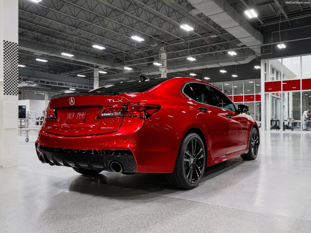 Acura TLX фото