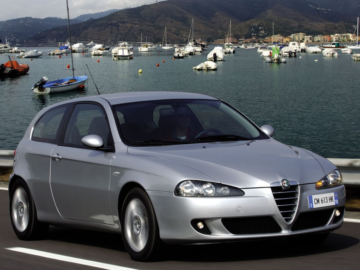 Alfa Romeo 147 3-door фото 15757