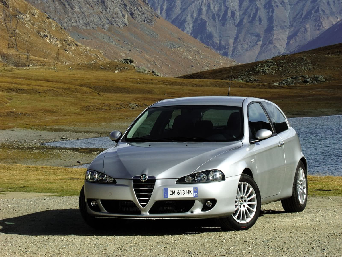 Alfa Romeo 147 3-door фото 15781