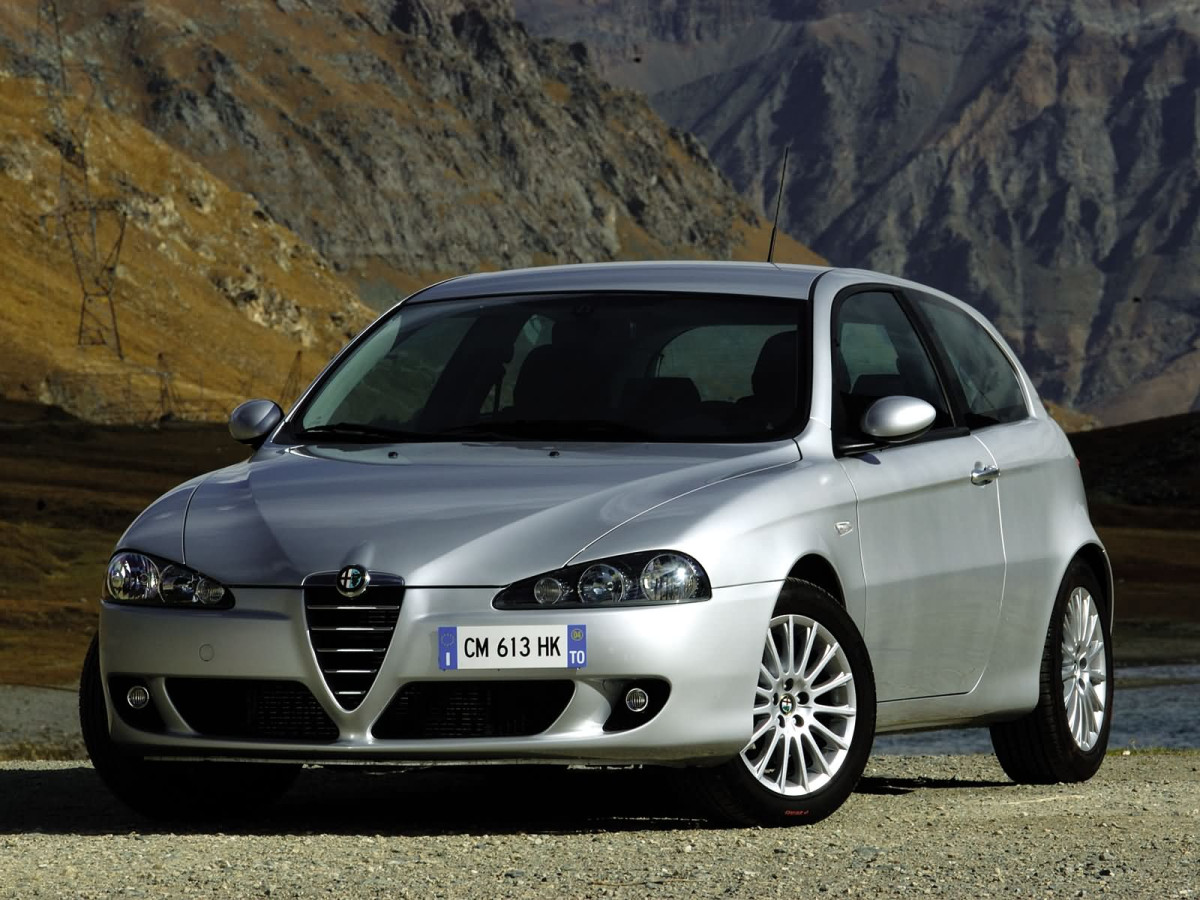 Alfa Romeo 147 3-door фото 15785