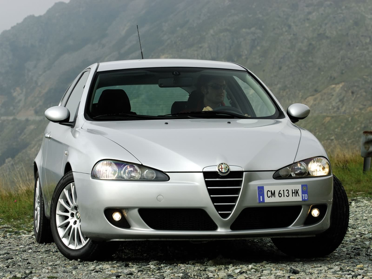 Alfa Romeo 147 3-door фото 15786