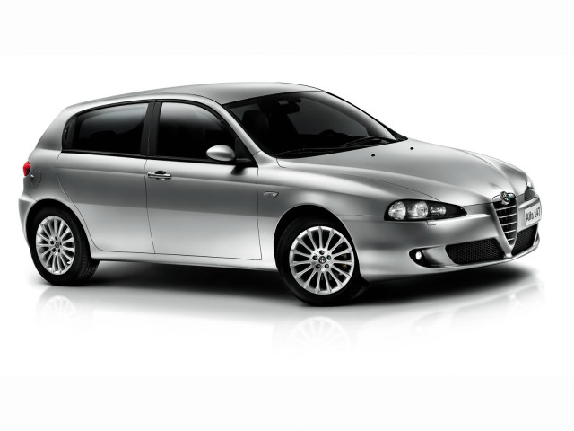 Alfa Romeo 147 5-door фото