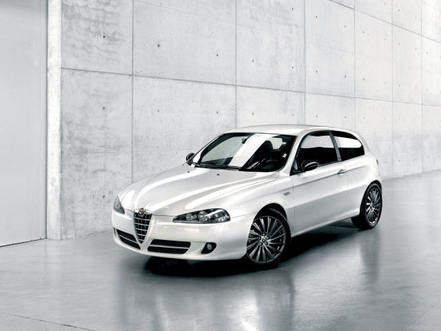 Alfa Romeo 147 CnC фото