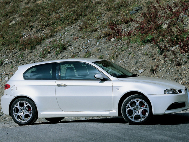 Alfa Romeo 147 GTA фото