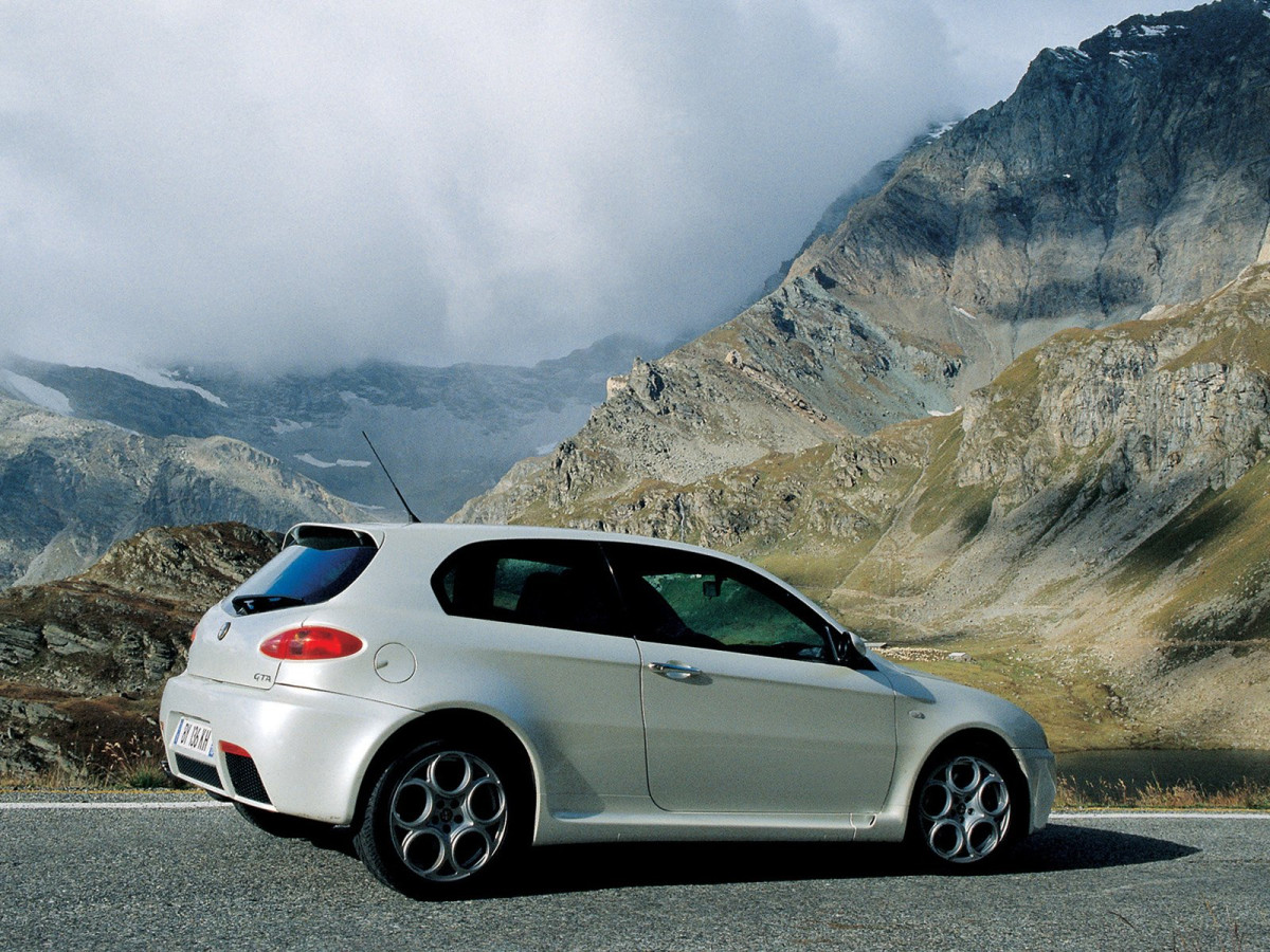 Alfa Romeo 147 GTA фото 9118