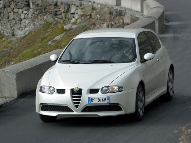 Alfa Romeo 147 GTA фото