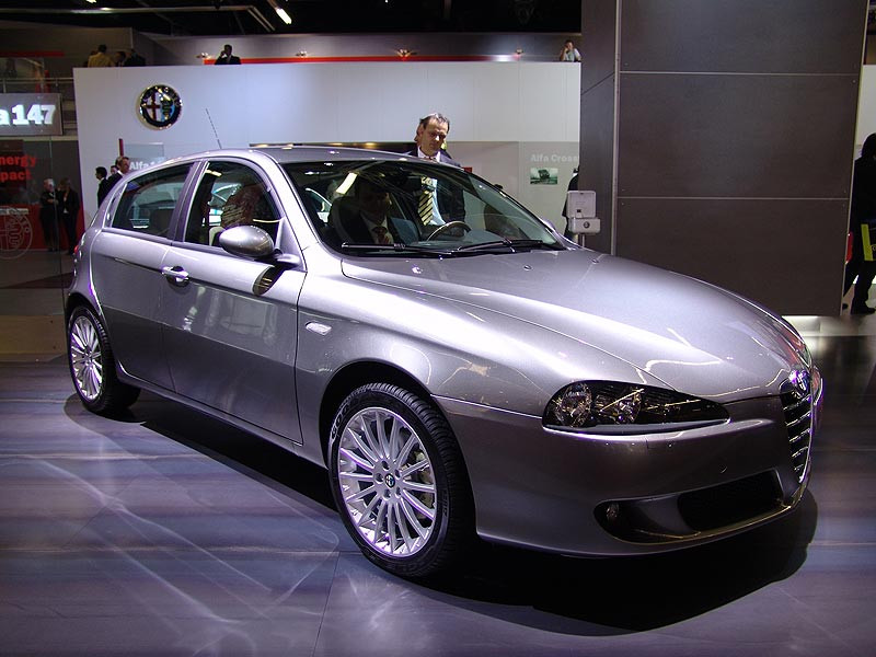 Alfa Romeo 147 фото 30473