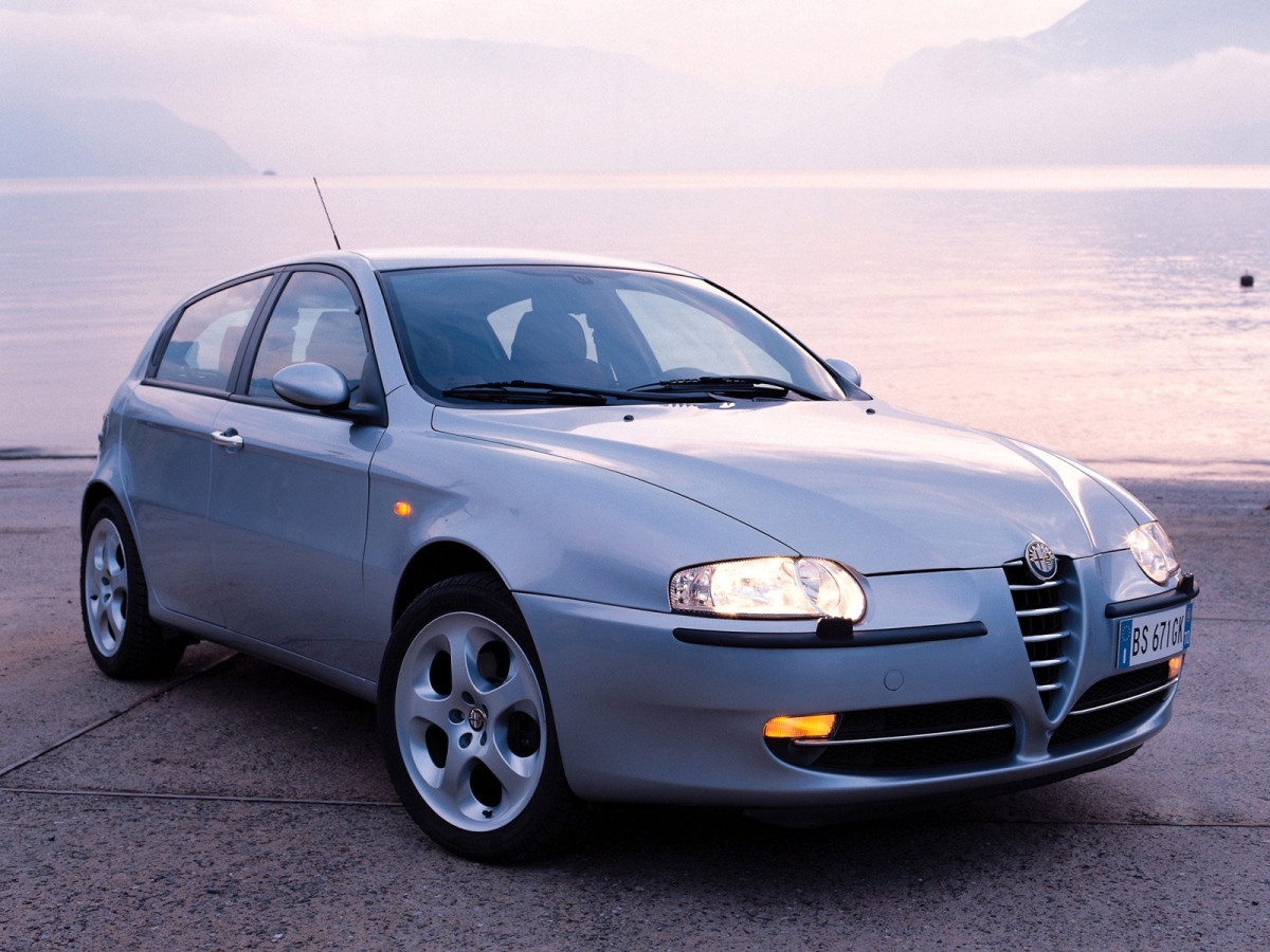 Alfa Romeo 147 фото 9068