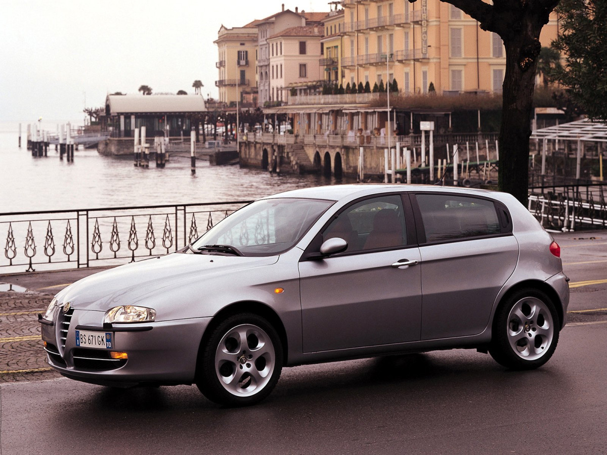 Alfa Romeo 147 фото 9072