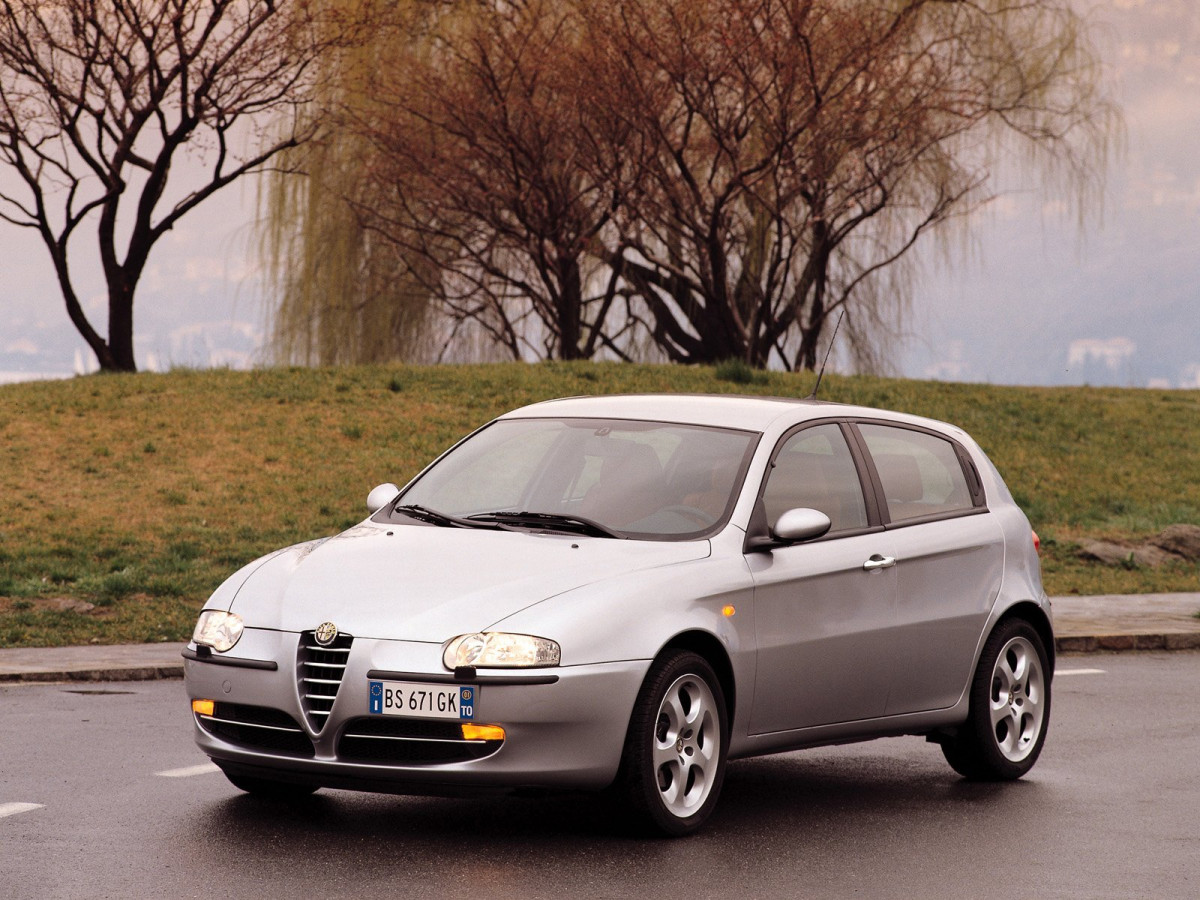 Alfa Romeo 147 фото 9073