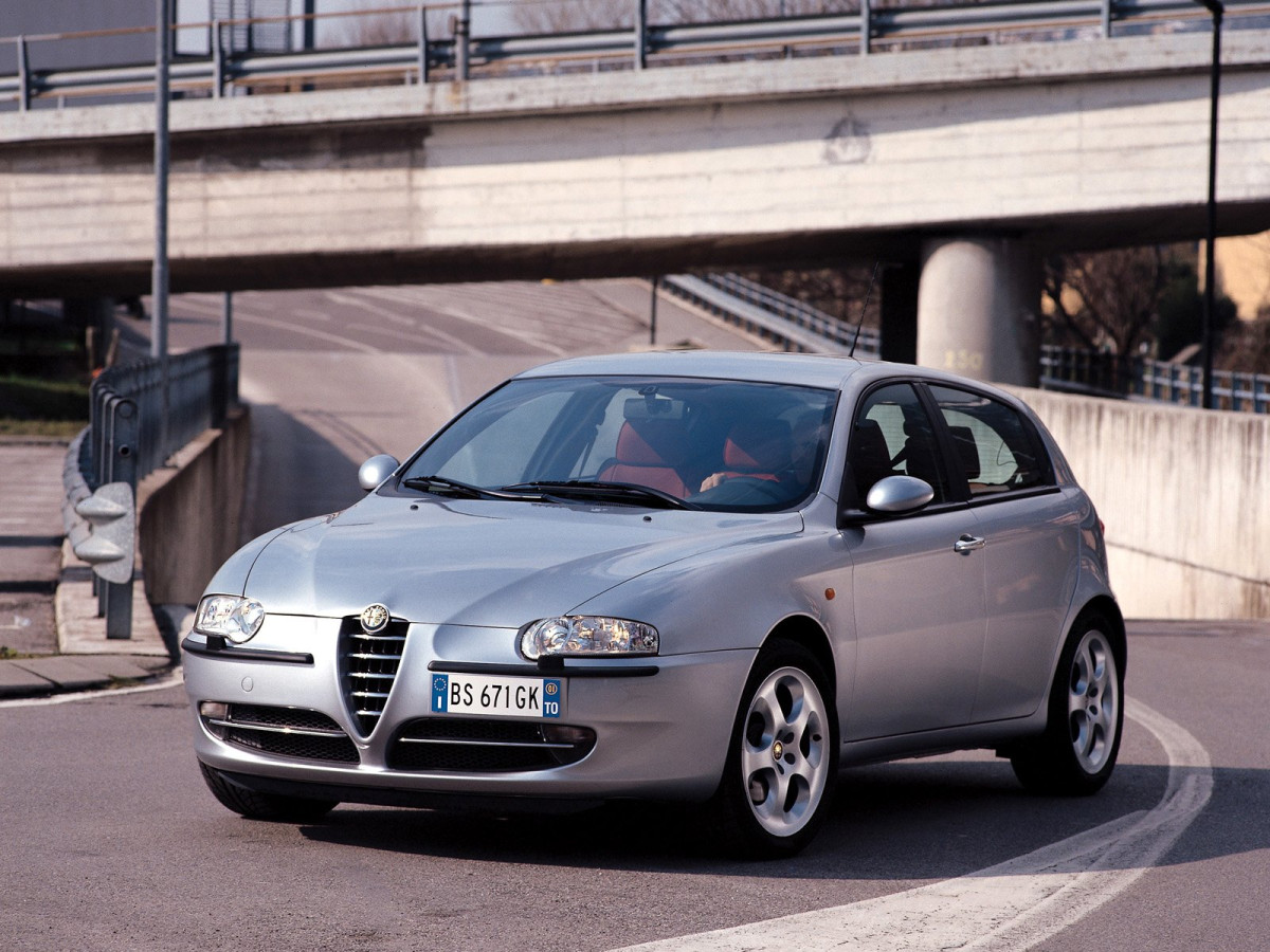 Alfa Romeo 147 фото 9074