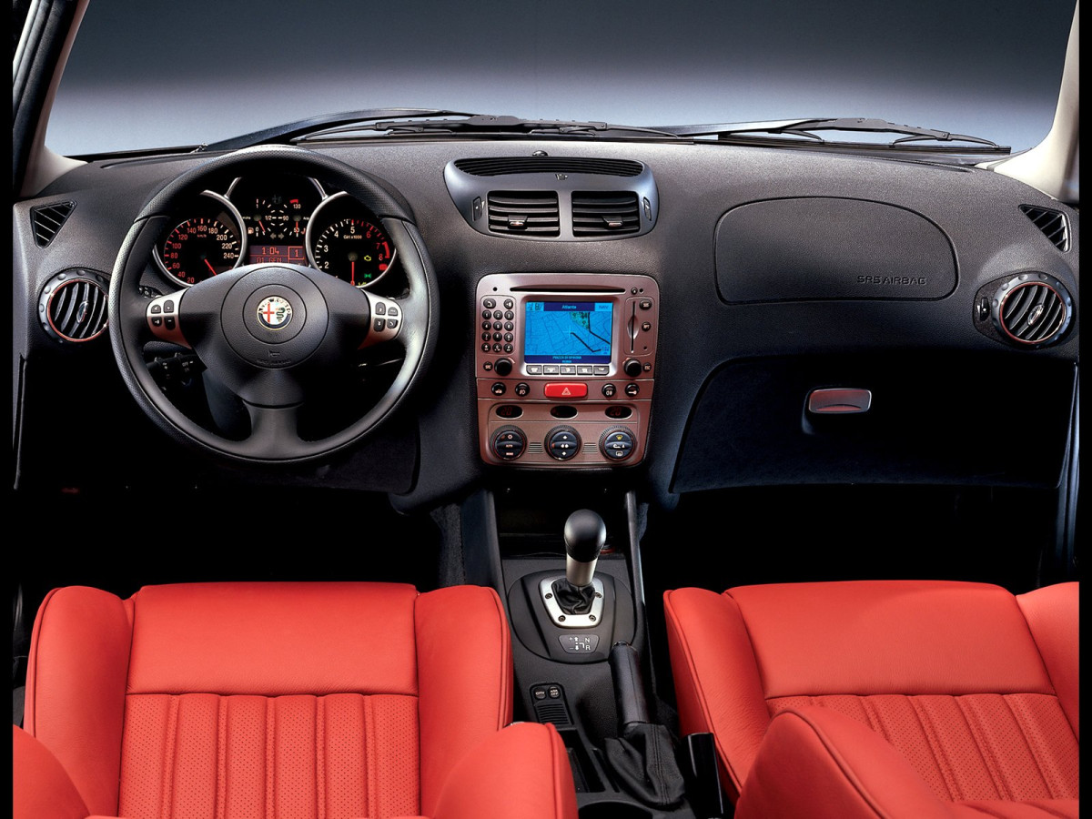 Alfa Romeo 147 фото 9098