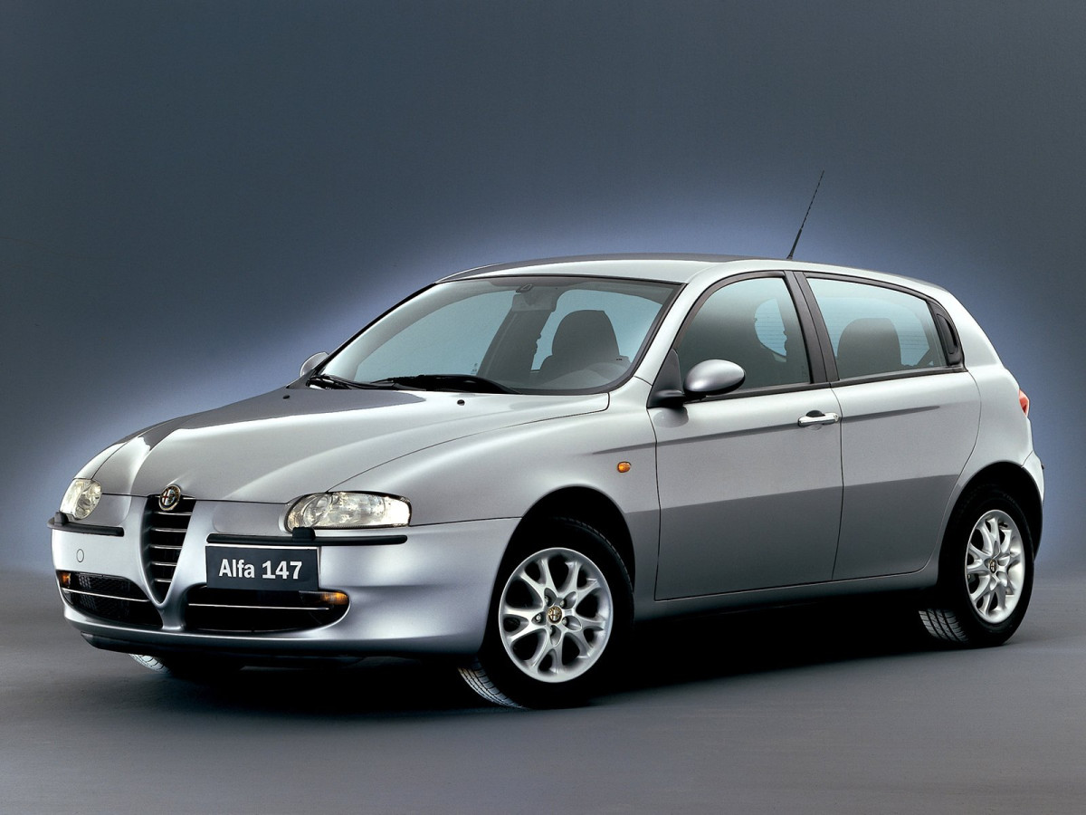 Alfa Romeo 147 фото 9101