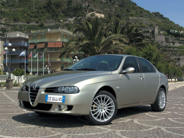 Alfa Romeo 156 фото