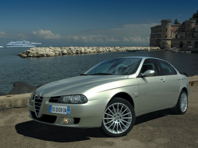 Alfa Romeo 156 фото