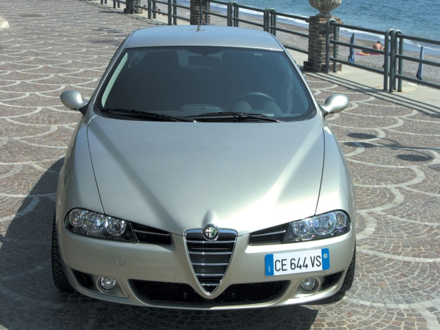 Alfa Romeo 156 фото