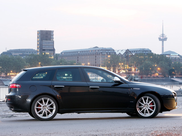 Alfa Romeo 159 Sportwagon фото