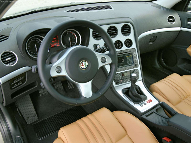 Alfa Romeo 159 фото