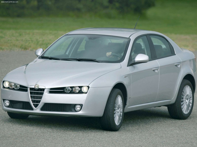 Alfa Romeo 159 фото