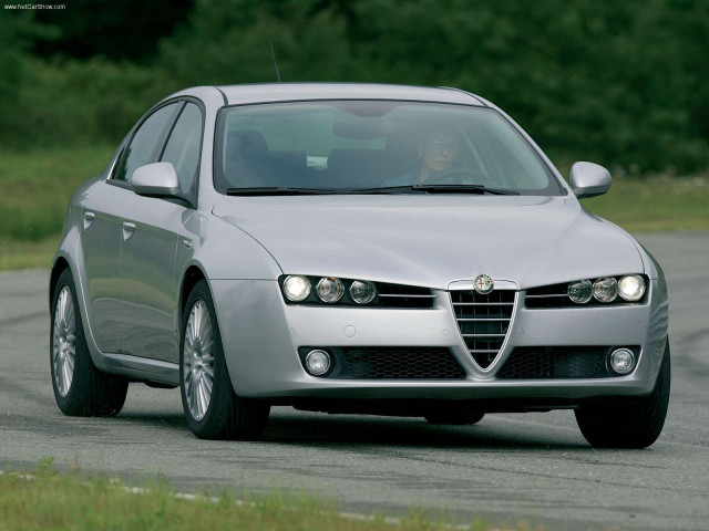 Alfa Romeo 159 фото