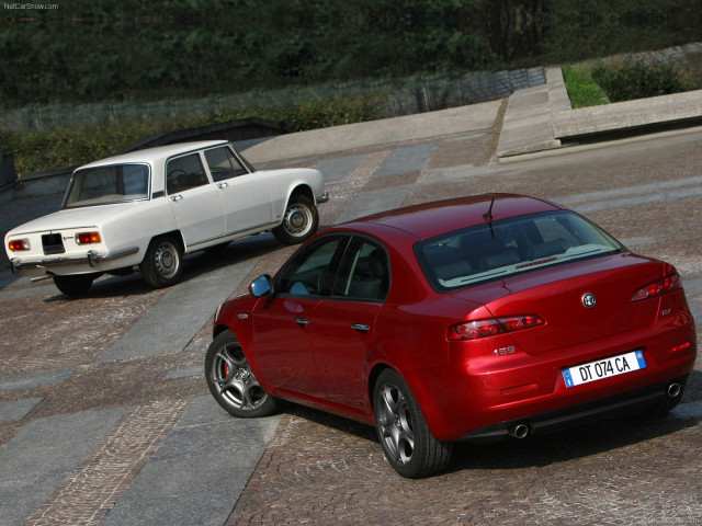 Alfa Romeo 159 фото