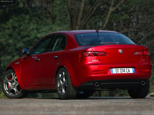 Alfa Romeo 159 фото