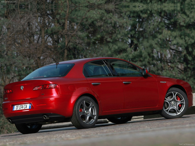 Alfa Romeo 159 фото