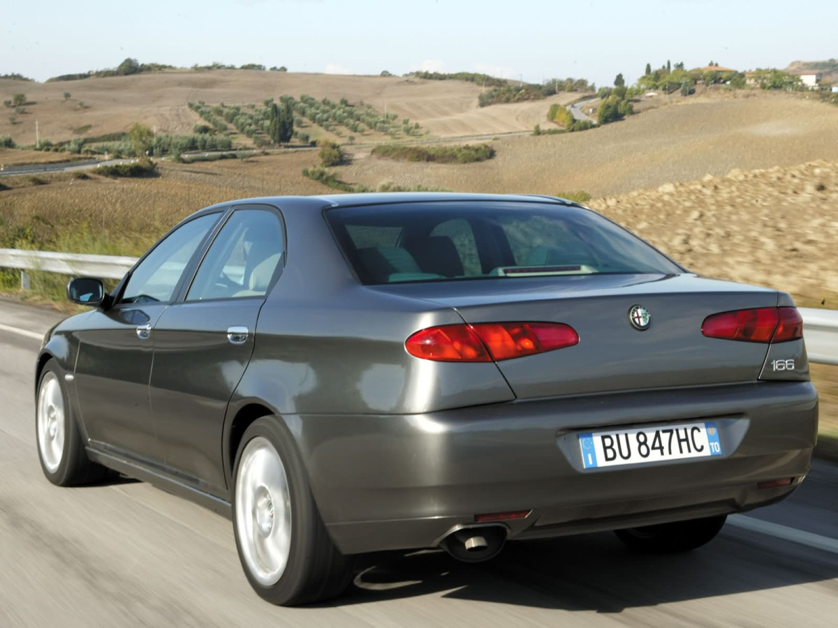 Alfa Romeo 166 фото 3198