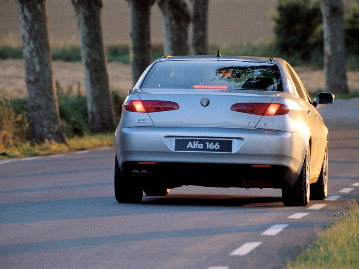 Alfa Romeo 166 фото 9196