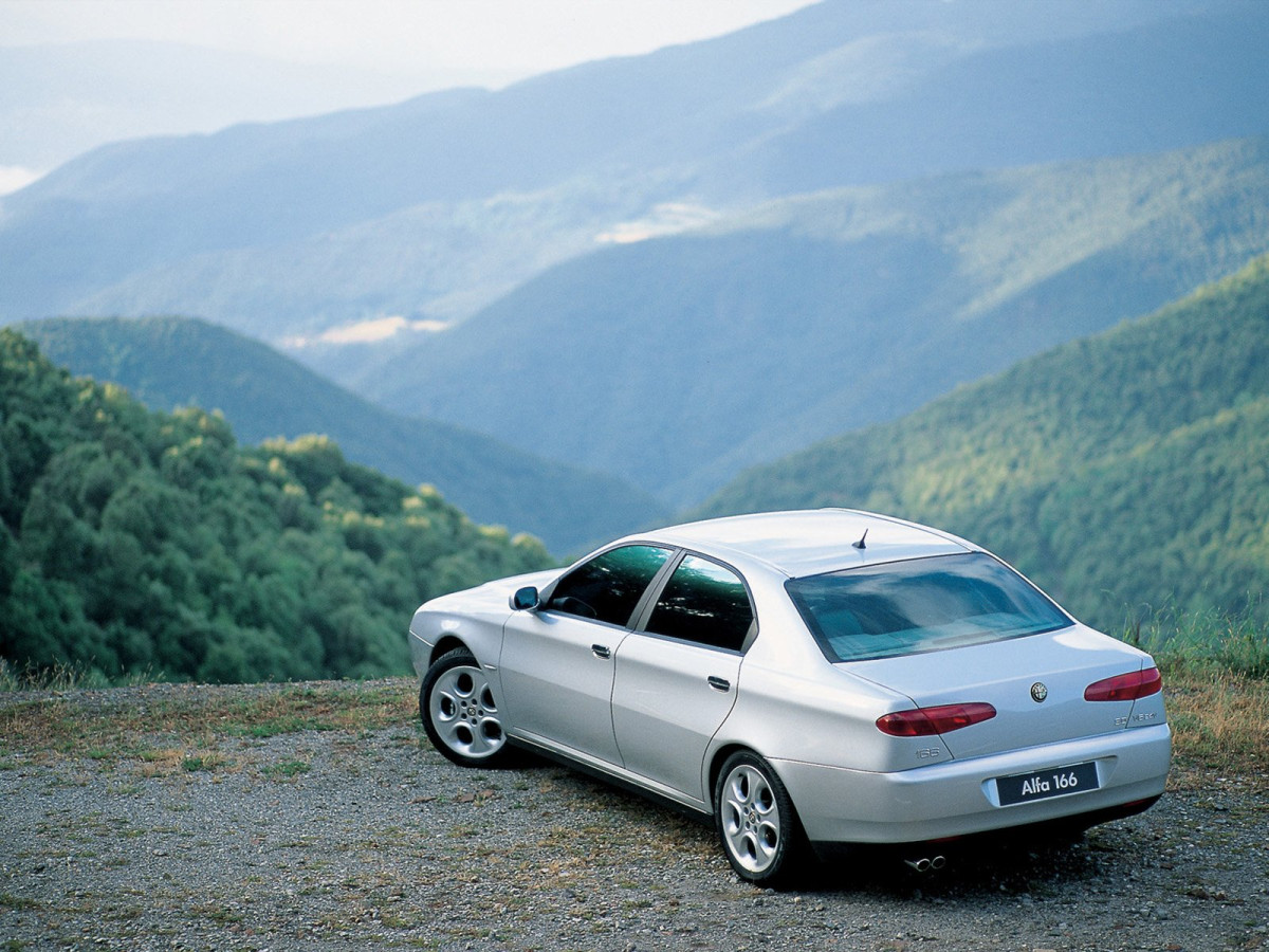 Alfa Romeo 166 фото 9197