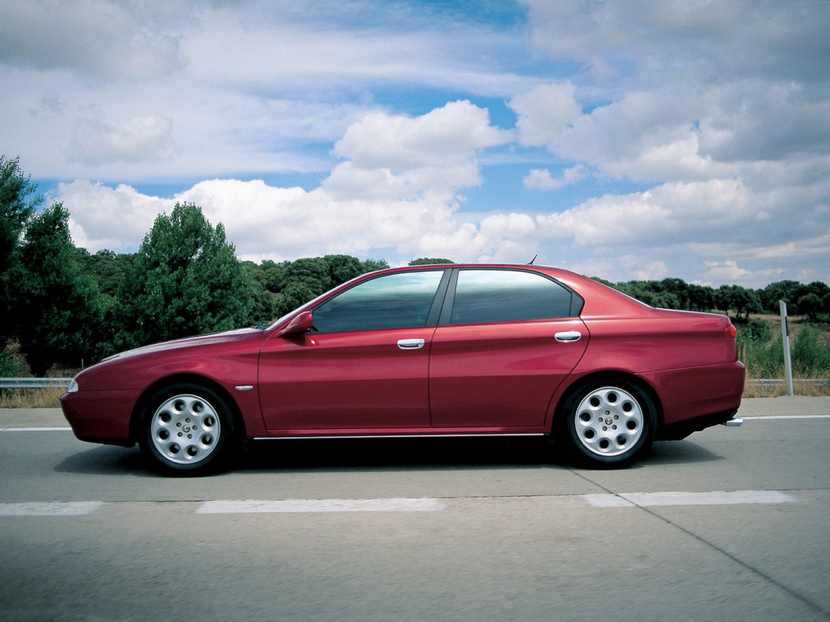 Alfa Romeo 166 фото 9212