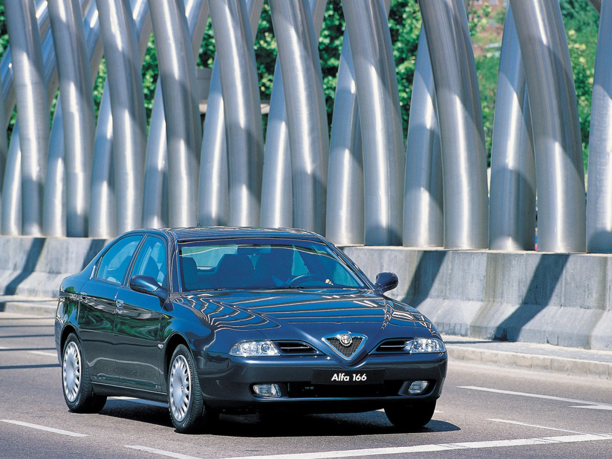 Alfa Romeo 166 фото 9215